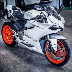 motorcycles-and-more: Ducati 1199 Panigale