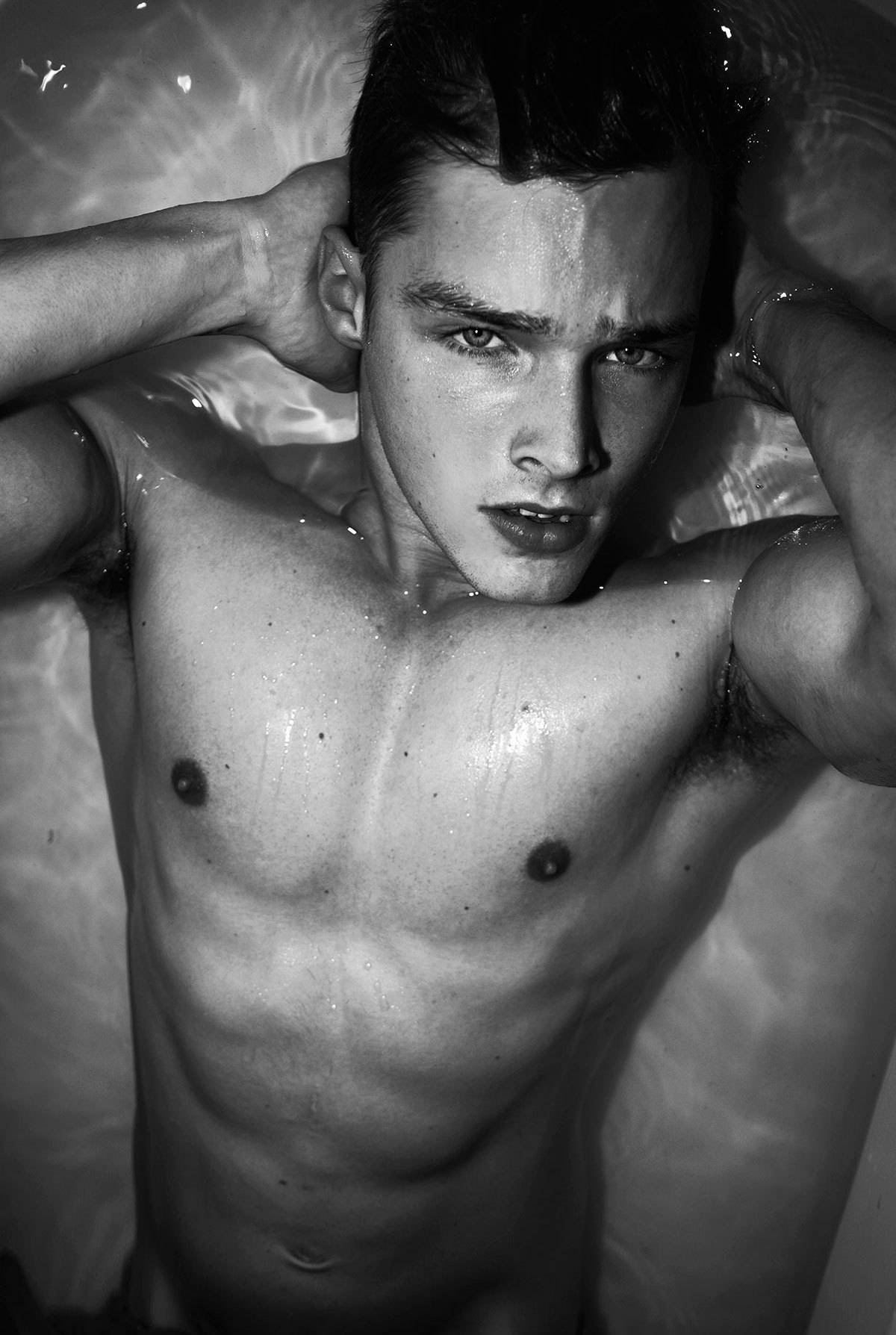sean-clancy:  Hugo Mayhew 