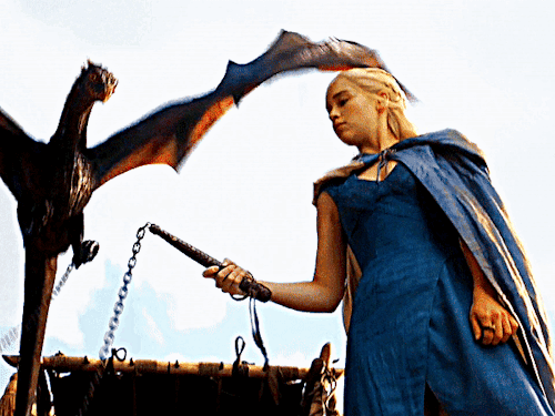 BABY DROGON And DAENERYS TARGARYEN Game Of Thrones (2011-2019) 3.04