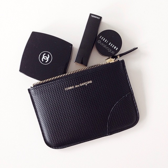 beintovogue:  opulen-ce:  New favourite pouch from @commedesgarconsofficial  Q’d,