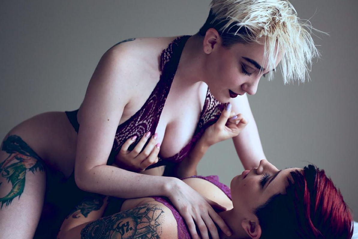 liquorinthefront:  godsavecarolynjean &amp; ittybittykaceface by themorty 