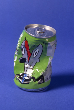 parrottaxis:1222 soda cans with art by Gary