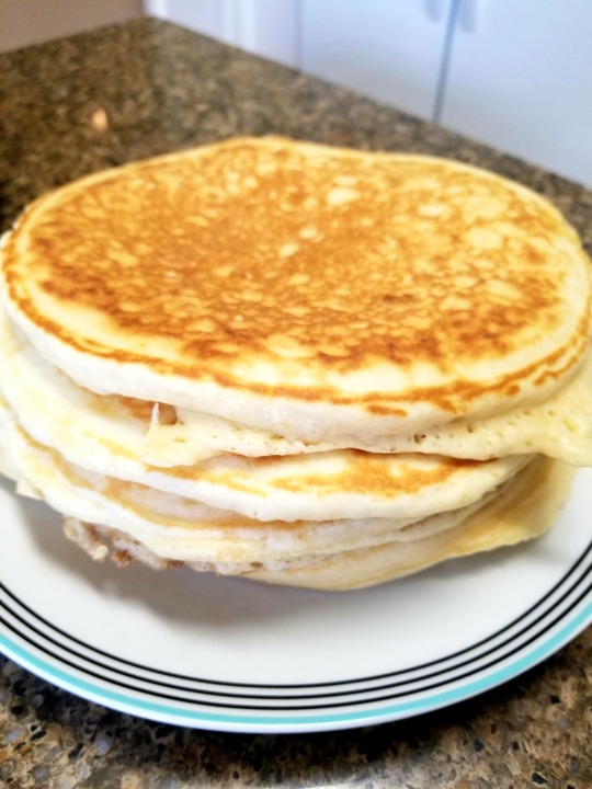 garden-of-everything:thick fluffy pancakesIngredients:2 cups flour1 cup milk2 eggs2 tablespoon butter1.5 tablespoon baking powder1.5 tablespoon sugar1 teaspoon baking soda½ teaspoon saltDirections:0.  Spray/butter pan at medium heat1.  Mix dry