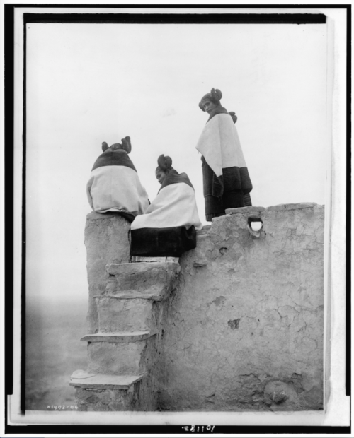 thebigkelu - Three Hopi women at top of adobe steps, New Mexico -...