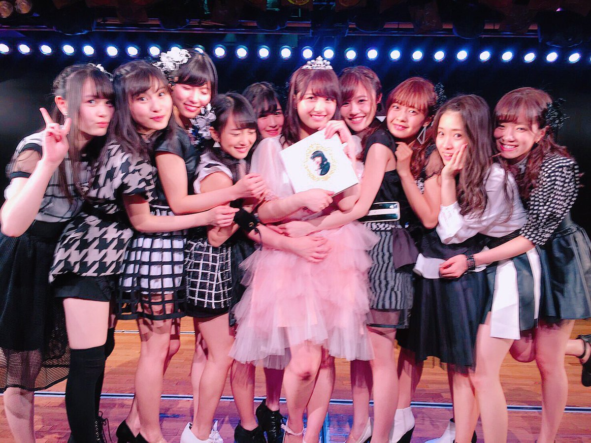 15th Generation Tweet Regarding to Naanya’s Graduation