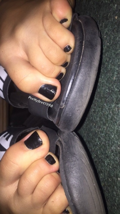 Black nail with black shoe!! This was requested a few times so here you go!! My feet a little dirty 