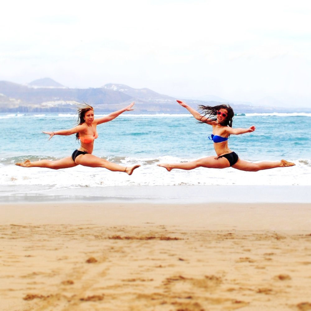 Gymnastics on We Heart It - http://weheartit.com/entry/63812345/via/glowinginthedarkness