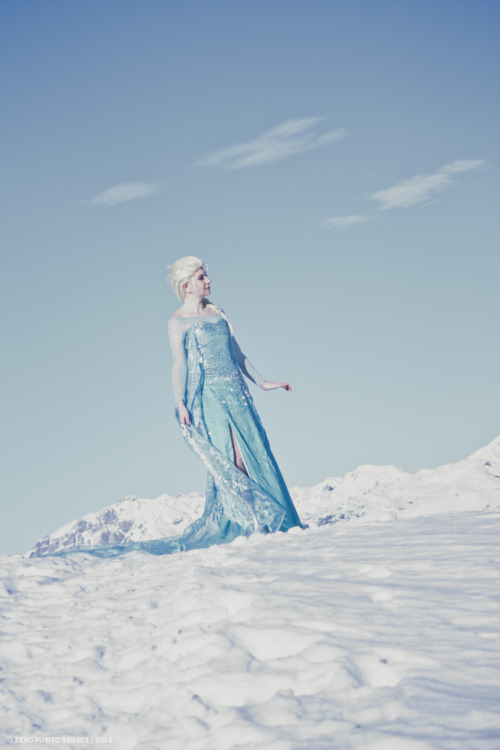 zeropuntosedici:  lilie-morhiril as Elsa