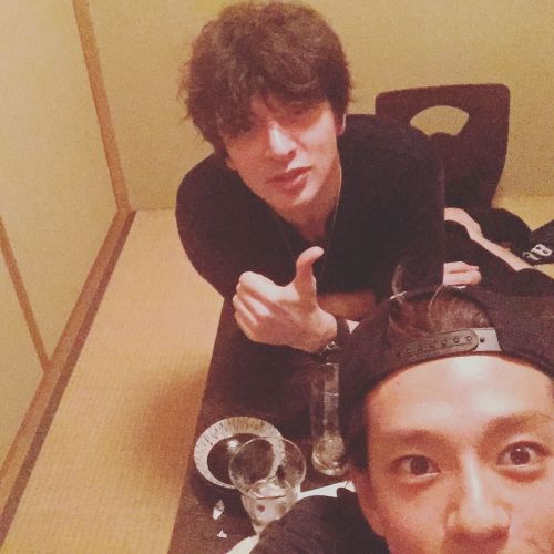 kaishanohikari:yu_shirota 翔平とデート#あたしの嬉しそうな顔よ #シュークリームなんかより唐揚げ #幸せってこういうことを言うのね #goodbyetakayuki shoh