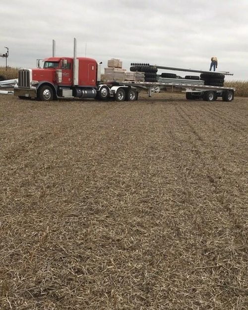 Peterbilt custom 389 heavy haul