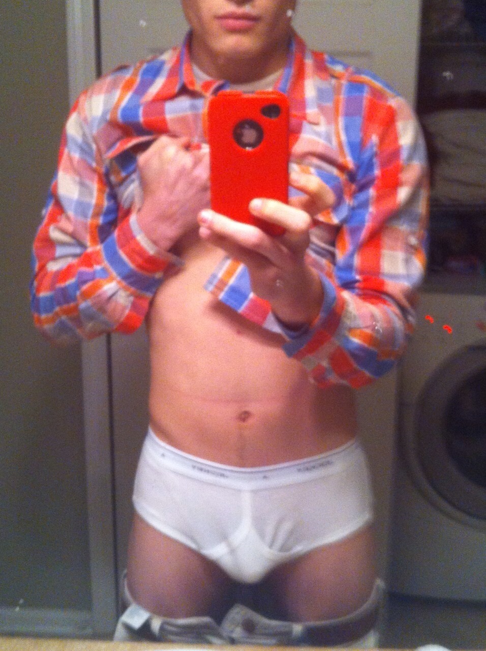 illbebriefs: briefsgearandspanking: Yummy college boy Check me out @illbebriefs Support