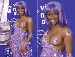 vh1:  WE LOVE US SOME RED CARPET CLEAVAGE