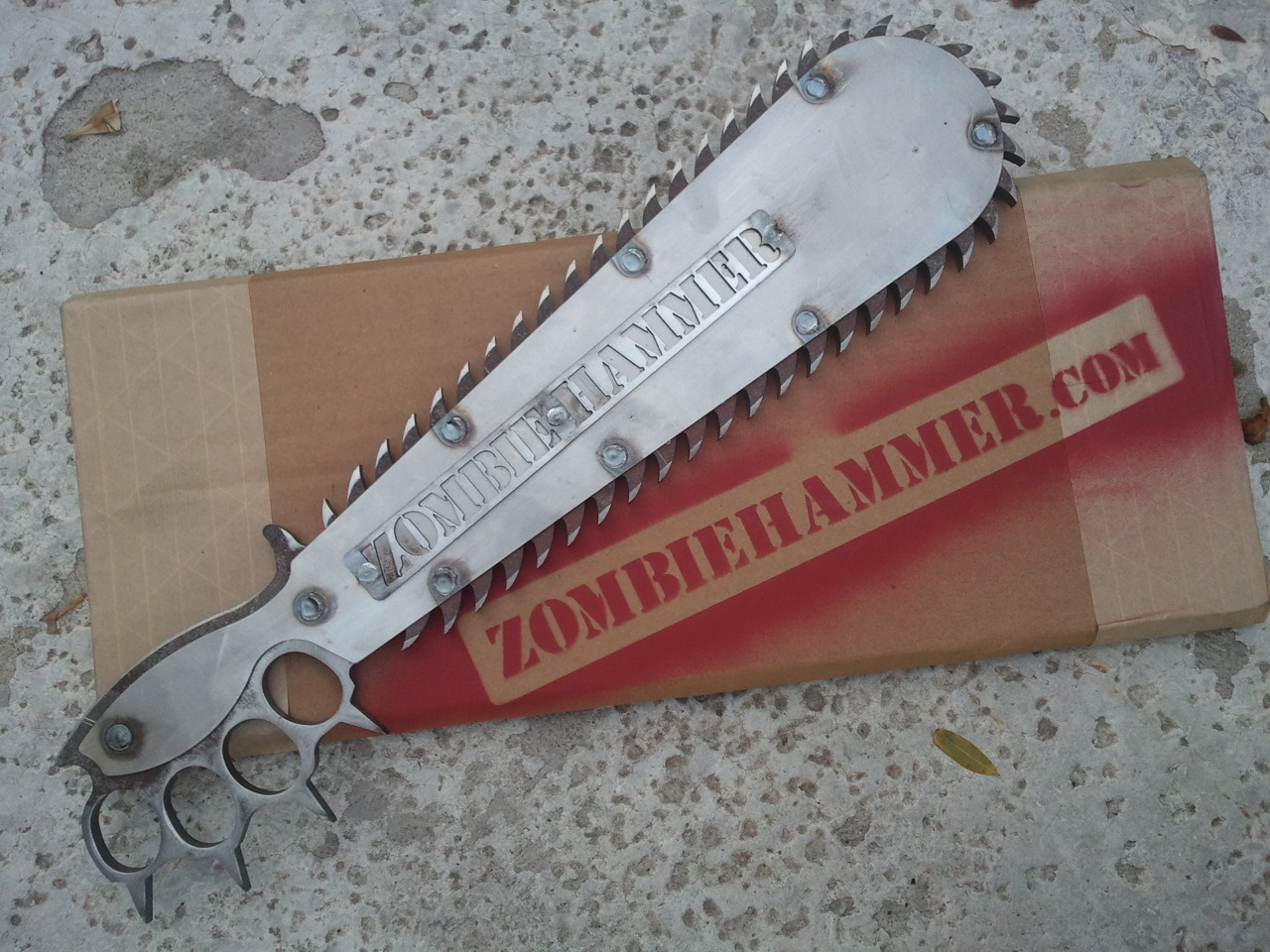 gunrunnerhell:  Zombie Hammer Though they might appear to be props, they are actual