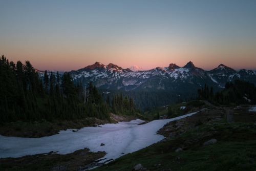 Sunset Mount Rainier National Park by Lianne Morgan