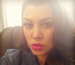 kourtney rockin the pink lips