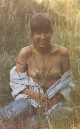 Still photos of myself when I was 22 years old. Great memories. kisses Stephanie