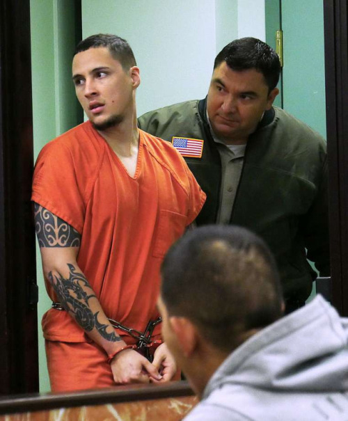 eastcuff: Border-Patrol-agent-Ronald-Anthony-Burgos-charged-2-counts… _ Flickr_files