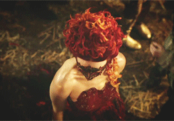 booasaur:Da Vinci’s Demons (2013) - 1x01 » Lucrezia Donati - You’re not the only one capable of mani