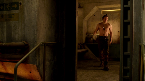 rebelerik:+Charlie Hunnam+- in Pacific Rim Poor groggy Yancy!