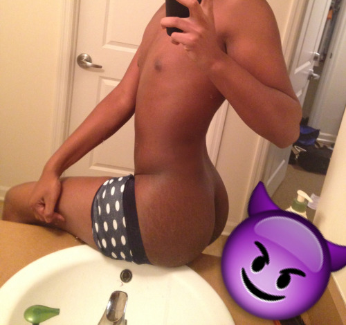 thejayceeee:  4-theloveofass:  This boy’s ass! Thtz all I can say! 💗  @thejayceeee  😘