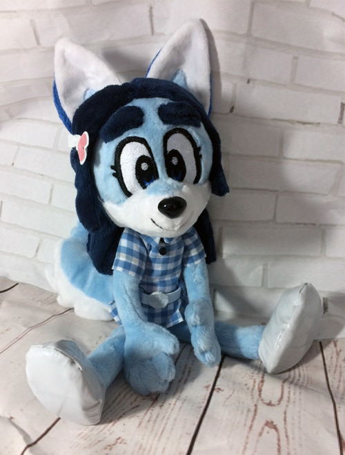 ohmuhgawsh~ I made this plush back in October or November and I realized I never posted her!! She&rs