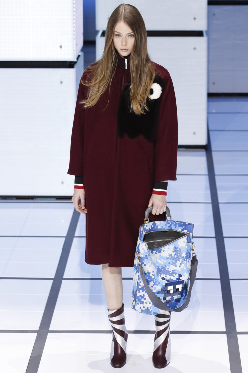 fashion&ndash;victime: Lauren de Graaf for Anya Hindmarch Fall/Winter 2016