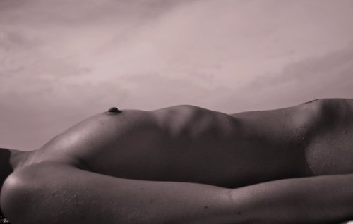 insideuseverywherealways:The Heat of the Sun