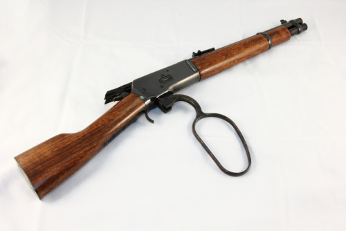 gunrunnerhell:  Chiappa Mare’s Leg A lever-action pistol with a 12” barrel. Available in several calibers; .45 Long Colt, .357 Magnum and .44 Magnum. All models have the same 6+1 capacity. The large lever loop is meant to assist in operation the action.