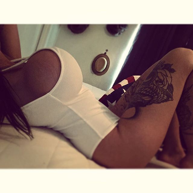swinginggrouporgies:  Swinger sex personals: http://bit.ly/1ifsTFc