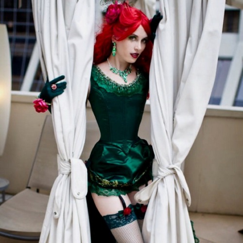 sexy-in-corset:  Corset