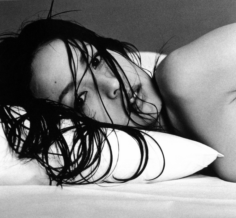 likebookends:  Lyu Hanabusa, “Bedroom”, 1999 &amp; “Sexual Desire”,