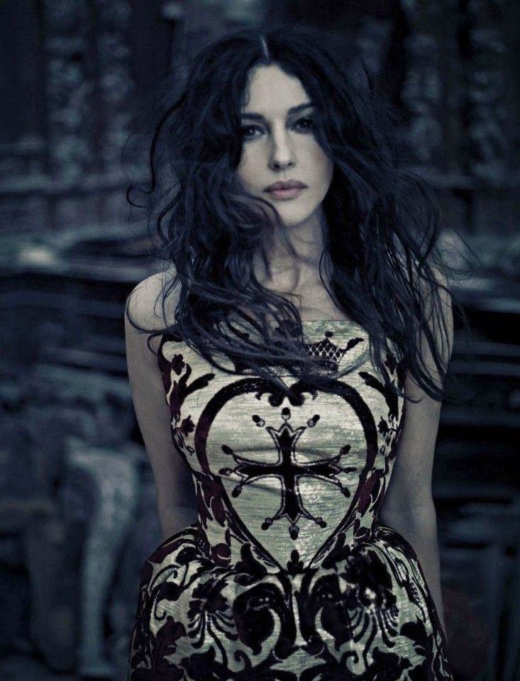 black-is-no-colour:Monica Bellucci, photographed by Paolo Roversi and styled by Giovanna