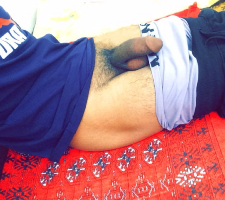 roaminfan-two:  Yuuummm !!! Attractive Arab guy with large cock !!!
