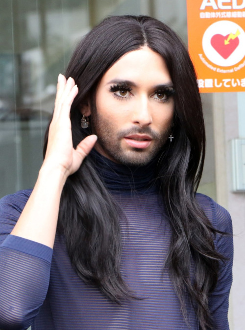 July 09, 2015Conchita visited Mayor Ken Hasebe at the Shibuya Ward office – the first organisation i