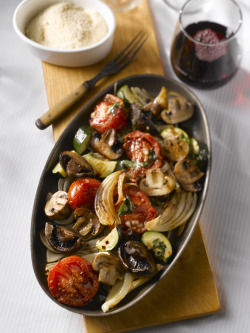veganfoodtolove:  Oven Roasted Mushroom and Vegetable Salad   Looks great.