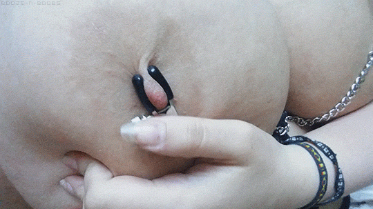 booze-n-boobs:  gifs by @iwasawinrar