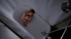 issietheshark:  ahs s03e01