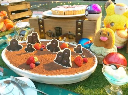 Pokemon wedding dessert table by deramocchi!Dratini jellySnorlax cakeKangaskhan choux pastryDiglett 