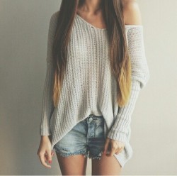 teenscoolest:  Grey Long Sleeve Loose Sweater