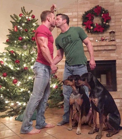 gaykiss: adult photos