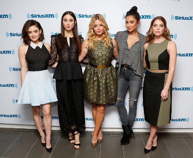 pllcandids:  Lucy, Troian, Sasha, Shay, and Ashley at SiriusXM Studios on January