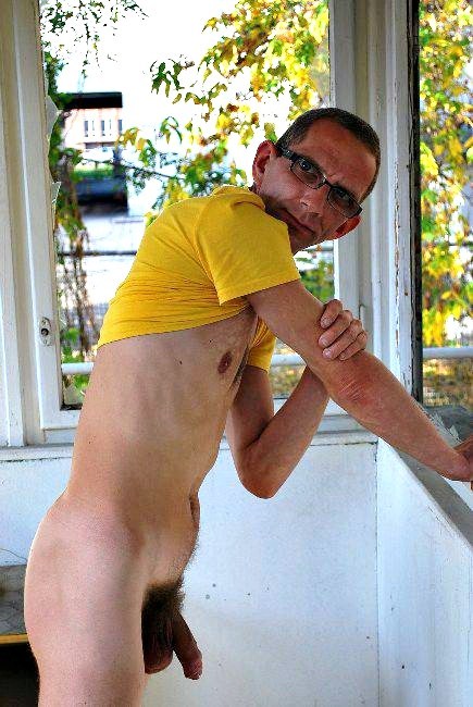 best-daddiespictures: Mix # 3 I’d love to be in a room with everyone of these men,being used a