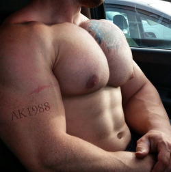 bigbodybuilderboys:  Bitch tits ready for