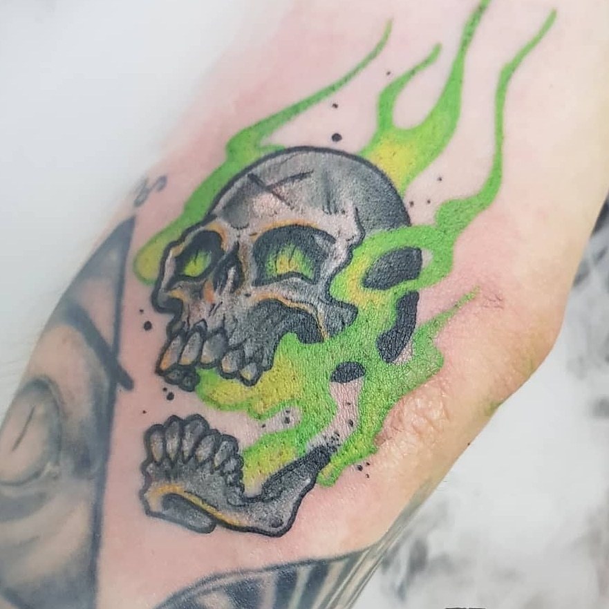 Flame Skull Tattoo – Tattoo for a week