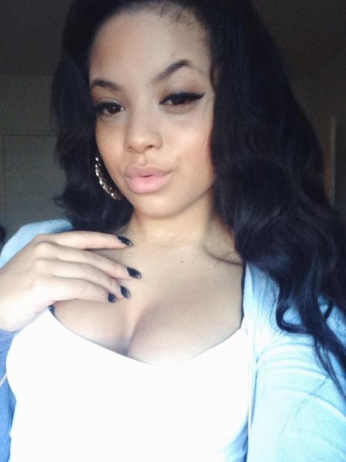 trellllyboo:  Time for work.. 