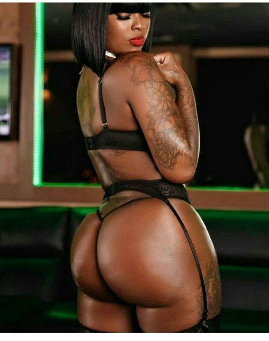 Ebony - Beauties