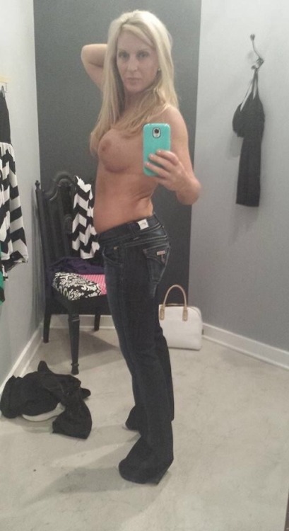 changingroomgirls:  Submission from a follower. adult photos