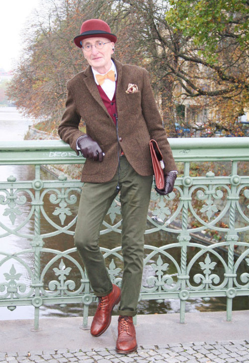 boredpanda: 104-Year-Young Grandpa Has More Style Than You (And Less Years Than Internet Says)