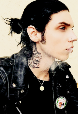 bvbing:  Andy + hair | requested by  overcast-killjoy