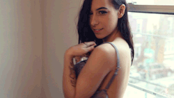 dancesamdance:look it’s me in gif form from the photoshoot I had yesterday :~)